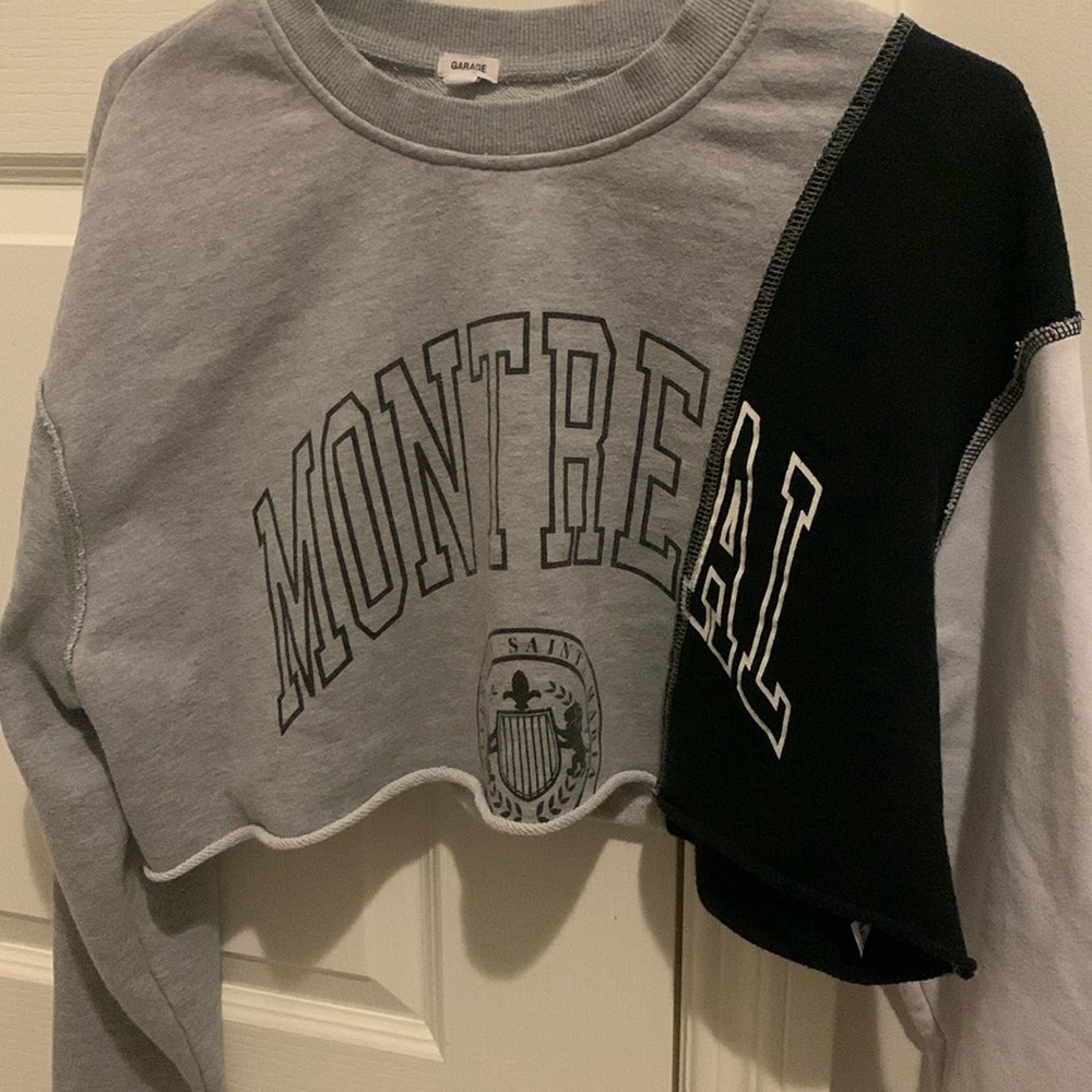 Garage Montreal Cropped Crewneck